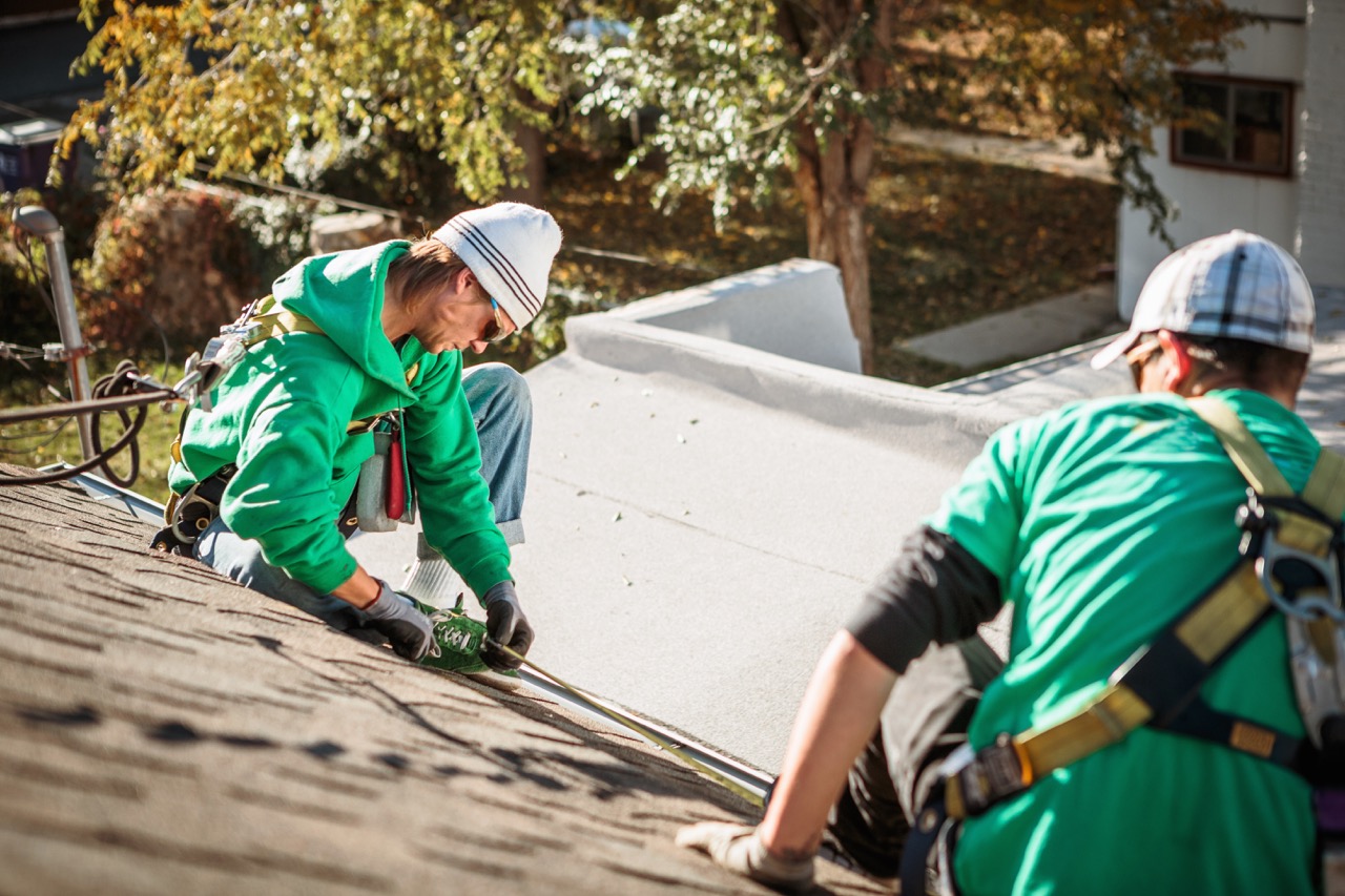 Commercial roof maintenance